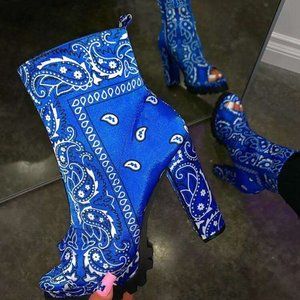 BLUE BANDANNA PRINT BOOTS